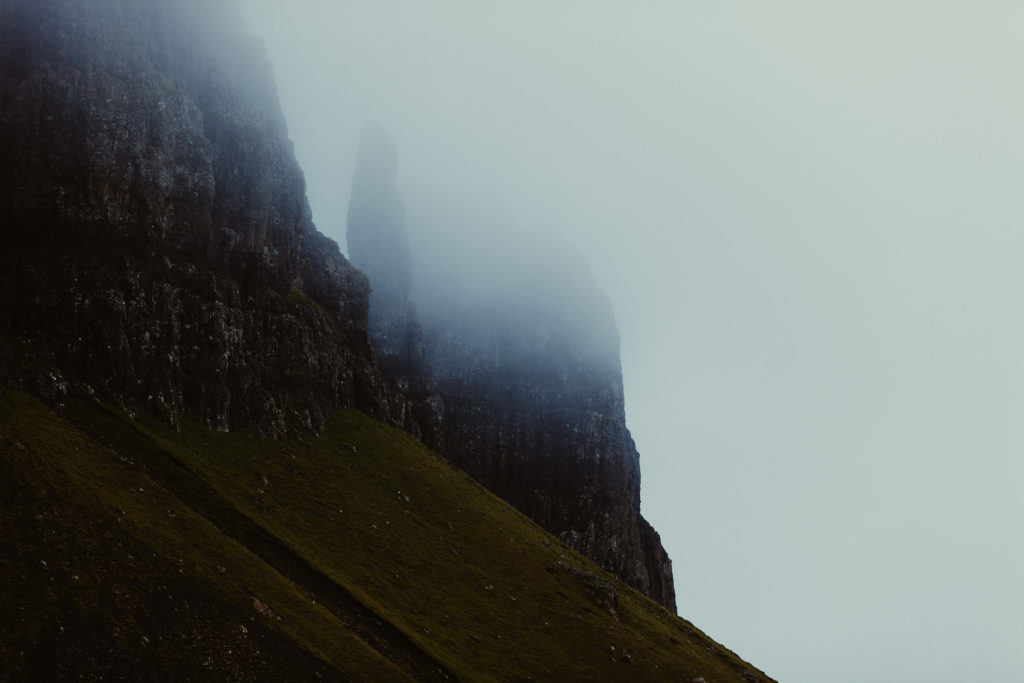 mountains-rocks-fog-foggy